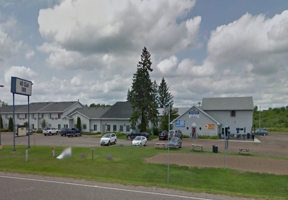 Forty Club Inn Deerwood Exterior photo